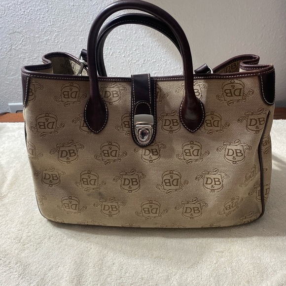 Dooney & Bourke Handbags - Dooney And Bourke purses and handbags leather Trim Tote + Glasses Case